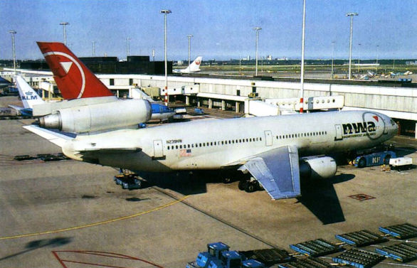 Air International 2007-03
