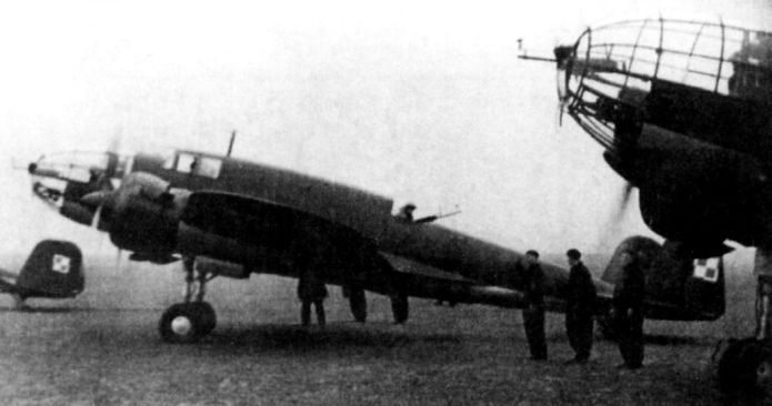 Финик 37 машина
